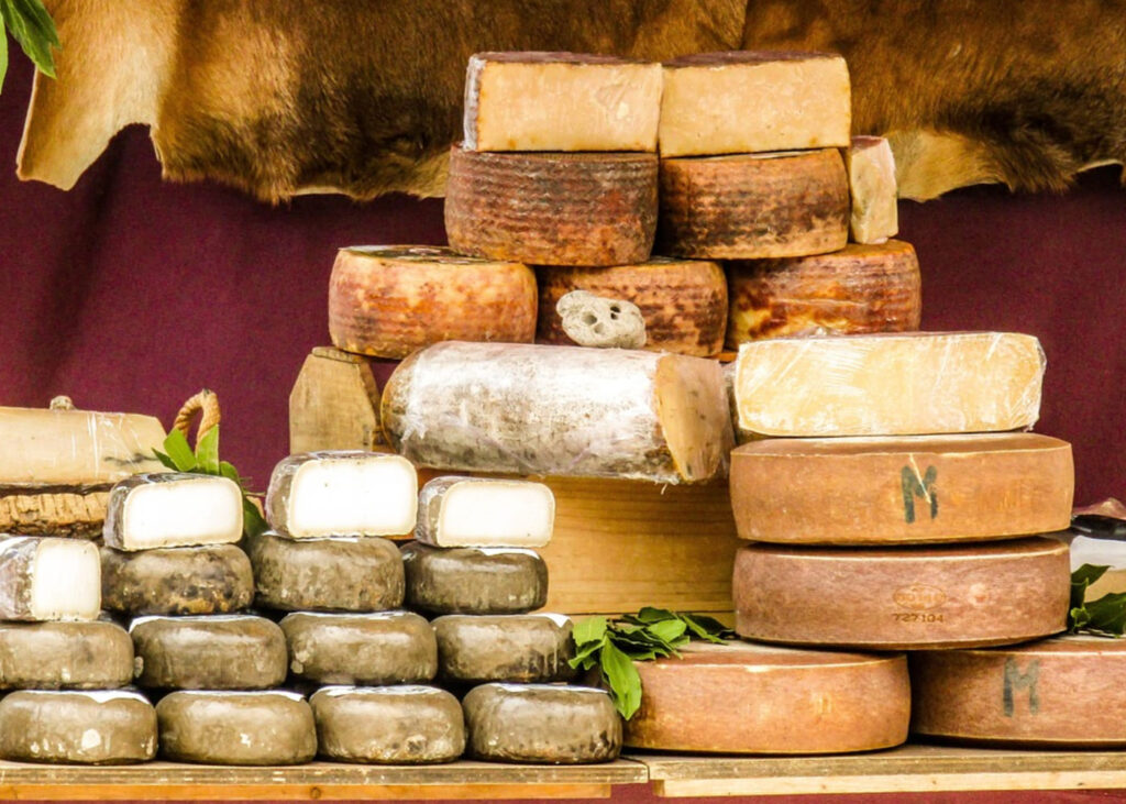 Voyage culinaire : À la découverte des fromages d'hiver en France