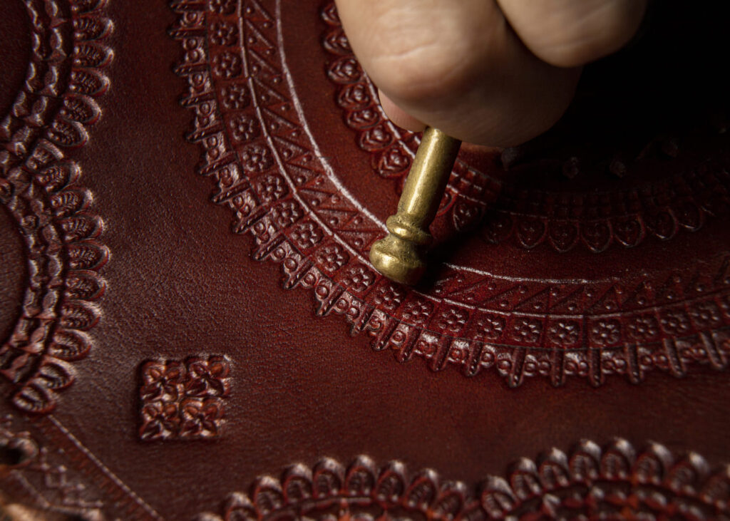 carnet-cuir-grave