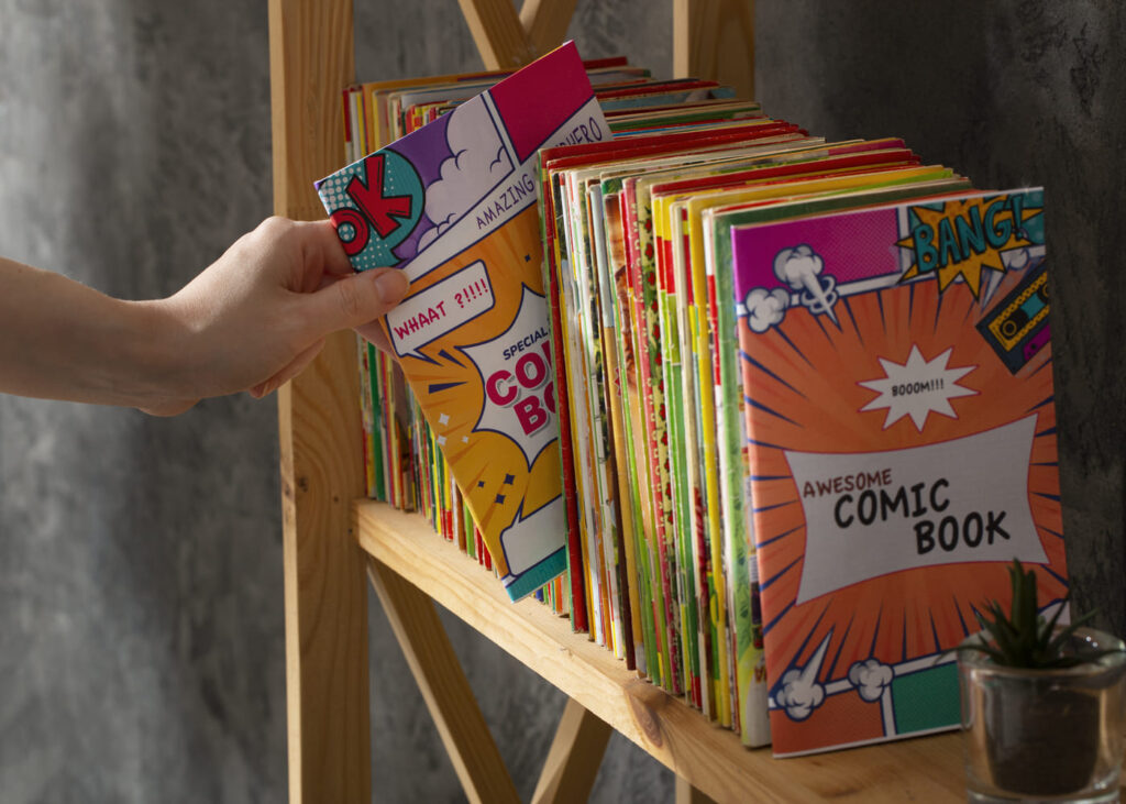 homme-qui-prend-une-bd-comics-sur-une-etagere