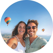 selfie-de-homme-et-femme-dans-une-montgolfiere