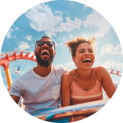 homme-femme-sur-roller-coaster