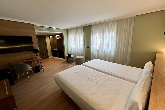 YOMO IMPERIAL HOTEL - photo 1