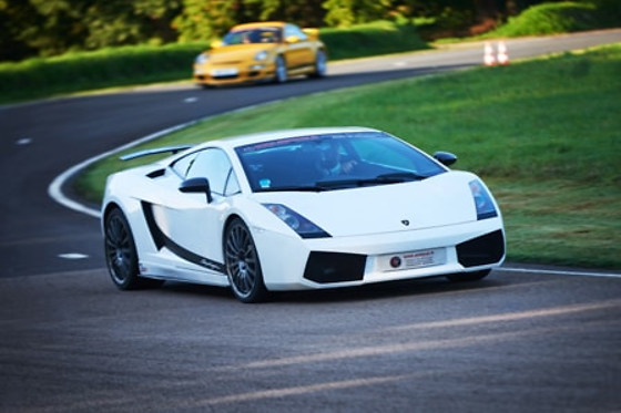 Pass Pilotage Lamborghini | 20 circuits en France - Pass 2 tours de circuit / pers