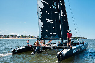 Initiation au pilotage de catamaran sur le bassin d'Arcachon
