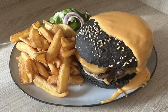 J&J Burger - photo 2