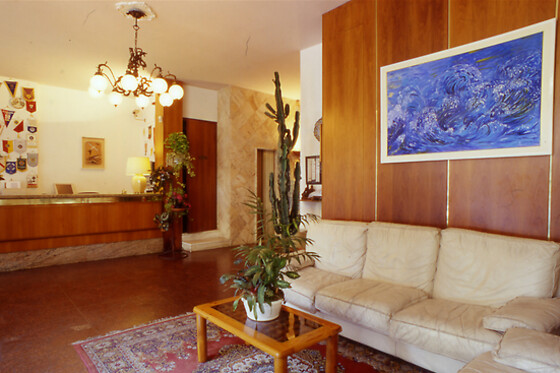 HOTEL RIVIERA - photo 3