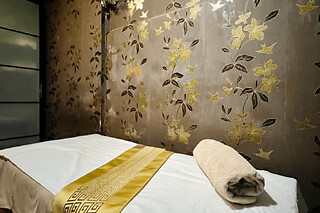 Massage Tui Na aux huiles chaudes à Paris 3ème - Massage aux pierres chaudes - Solo