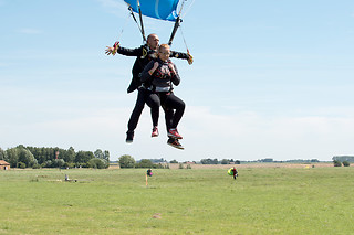 Un saut en parachute en tandem - Skydive Maubeuge - Vieux-Reng (59)