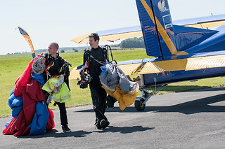 Un saut en parachute en tandem - Skydive Maubeuge - Vieux-Reng (59)