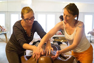 Atelier "Apprenez à masser" à Paris 10ème - Atelier "Apprendre à masser" - 2h30