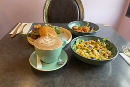 Wonderland Brunchy