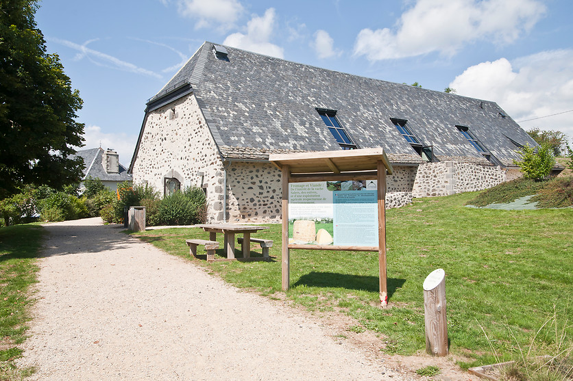 Dégustation à 2 à la maison de la Salers à Saint-Bonnet-de-Salers (15