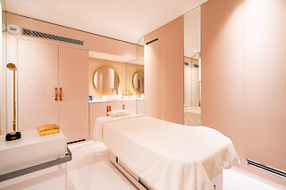 Un gommage du corps au Spa TERRAKÉ - Hôtel Bowmann à Paris (75008)