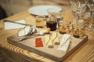 Atelier "Amateur" associations fromages & vins" à Paris 4ème
