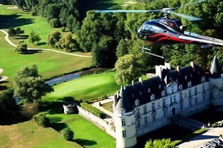 Vol en hélicoptère au-dessus des Châteaux de l'Essonne (91) - Vol en hélicoptère au-dessus des Châteaux de l'Essonne