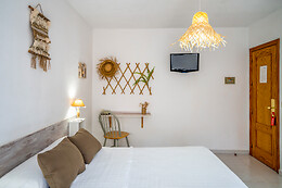 HOTEL LOS NAREJOS