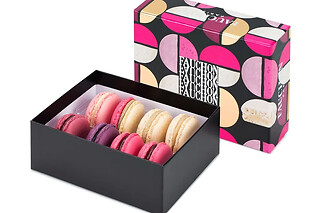 Un coffret de macarons - FAUCHON Paris