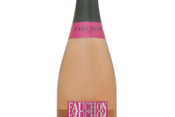 Un coffret de macarons avec boisson pétillante - FAUCHON Paris