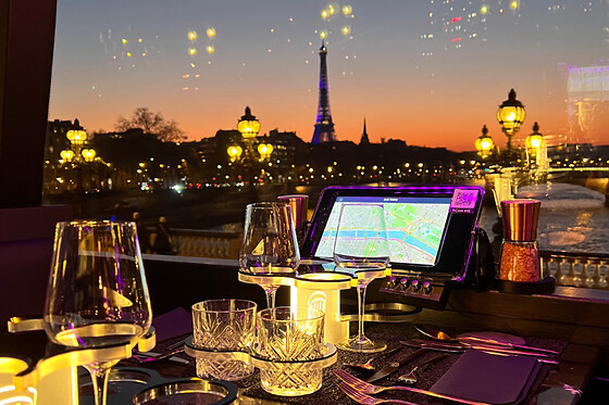 Dîner Parisien à bord du Bus Toqué à Paris
