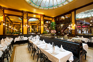 Tables mythiques parisiennes