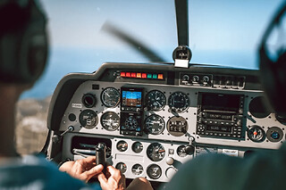 Initiation au pilotage d'ULM multi-axe au Castellet (83) - Vol de 40 min