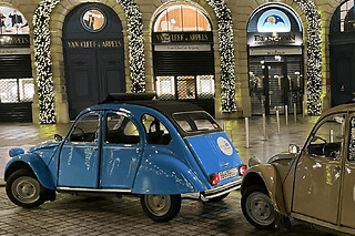 Visite "Paris Éternel by night" en 2CV