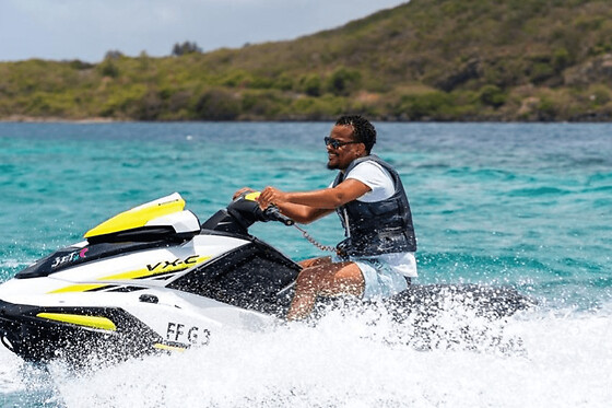 Balade en jet ski dans la Baie du Marin en Martinique (972)