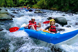 Canöe rafting sur la rivière des Marsouins à St Benoit (974)