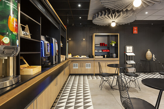 Ibis Marseille Centre Prefecture Hotel - photo 9