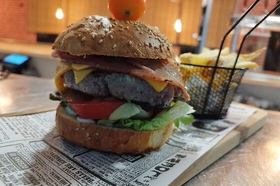 GASTROBAR LA FABRICA BREW-PUB - photo 4