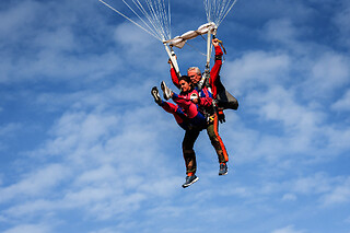 Saut en parachute en tandem - Abeille Parachutisme Normandie - Le Havre (76)
