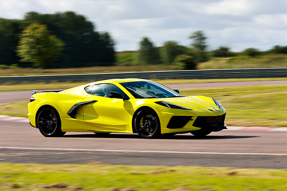 Pilotage Corvette C8 (5 tours) sur le Circuit du Bourbonnais (03)