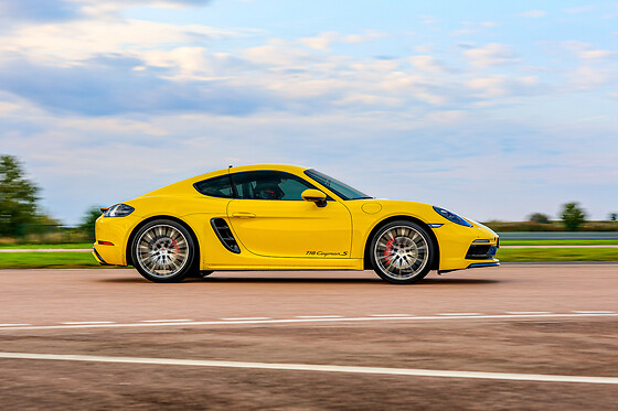 Pilotage duo Porsche Cayman S 718 / Ferrari 488 GTB (2x2 tours) sur le Grand Circuit du Roussillon (66)