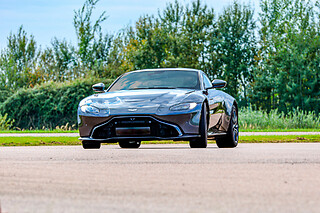 Pilotage duo Aston-Martin Vantage / Porsche Cayman 718 GT4 RS (2x3 tours) sur le Circuit de Pont l'Evèque (14)