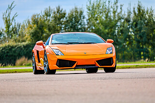 Pilotage Lamborghini Gallardo LP-560 (3 tours) sur le Circuit de Mettet (B)