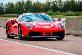 Pilotage duo Porsche Cayman S 718 / Ferrari 488 GTB (2x2 tours) sur le Grand Circuit du Roussillon (66)