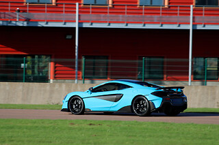 Pilotage McLaren 600LT (3 tours) sur le Circuit du Var (83)
