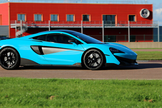 Pilotage McLaren 600LT (3 tours) sur le Circuit du Var (83)