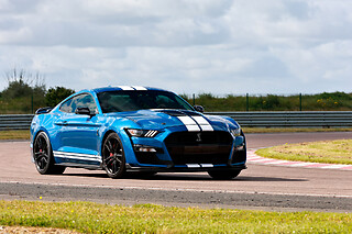 Pilotage Ford Mustang Shelby GT500 (3 tours) sur le Circuit de Mettet (B)