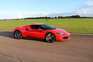 Pilotage Ferrari 296 GTB (2 tours) sur le Circuit de Haute Saintonge (17)