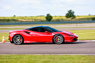 Pilotage Ferrari F8 Tributo (4 tours) sur le Circuit de Pont l'Evèque (14)