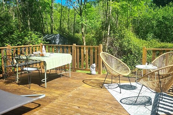Séjour gourmand pour 2 en cabane aux Rêves d'Ambre à Montagut (64)