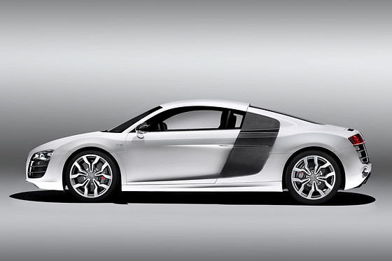 Pass Pilotage Audi R8 | 22 circuits en France - Pass 4 tours de circuit / pers