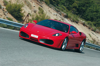 Pass Pilotage Ferrari | 11 circuits en France - Pass 2 tours de circuit / pers
