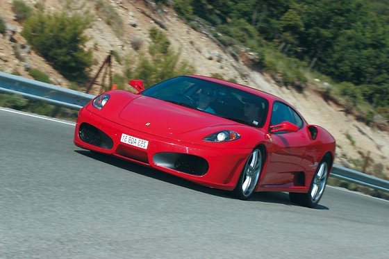Pass Pilotage Ferrari | 11 circuits en France - Pass 2 tours de circuit / pers