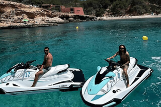 Sortie en jet-ski avec guide jusqu'à Cala Salada, à Ibiza