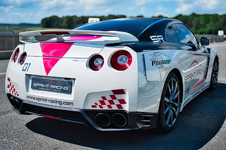 Découverte Nissan GTR (5 tours) sur le Circuit du Grand-Sambuc (13)