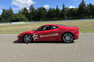 Stage de pilotage enfant Ferrari F430 - 2 Tours