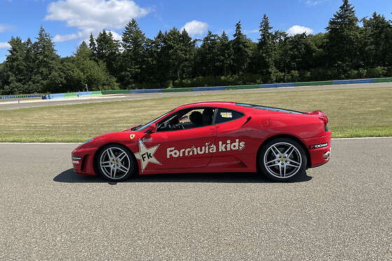 Stage de pilotage enfant Ferrari F430 - 2 Tours