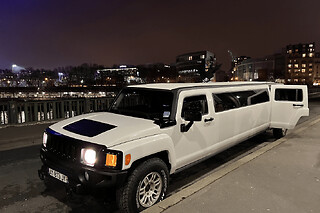 Balade en limousine Hummer à Paris